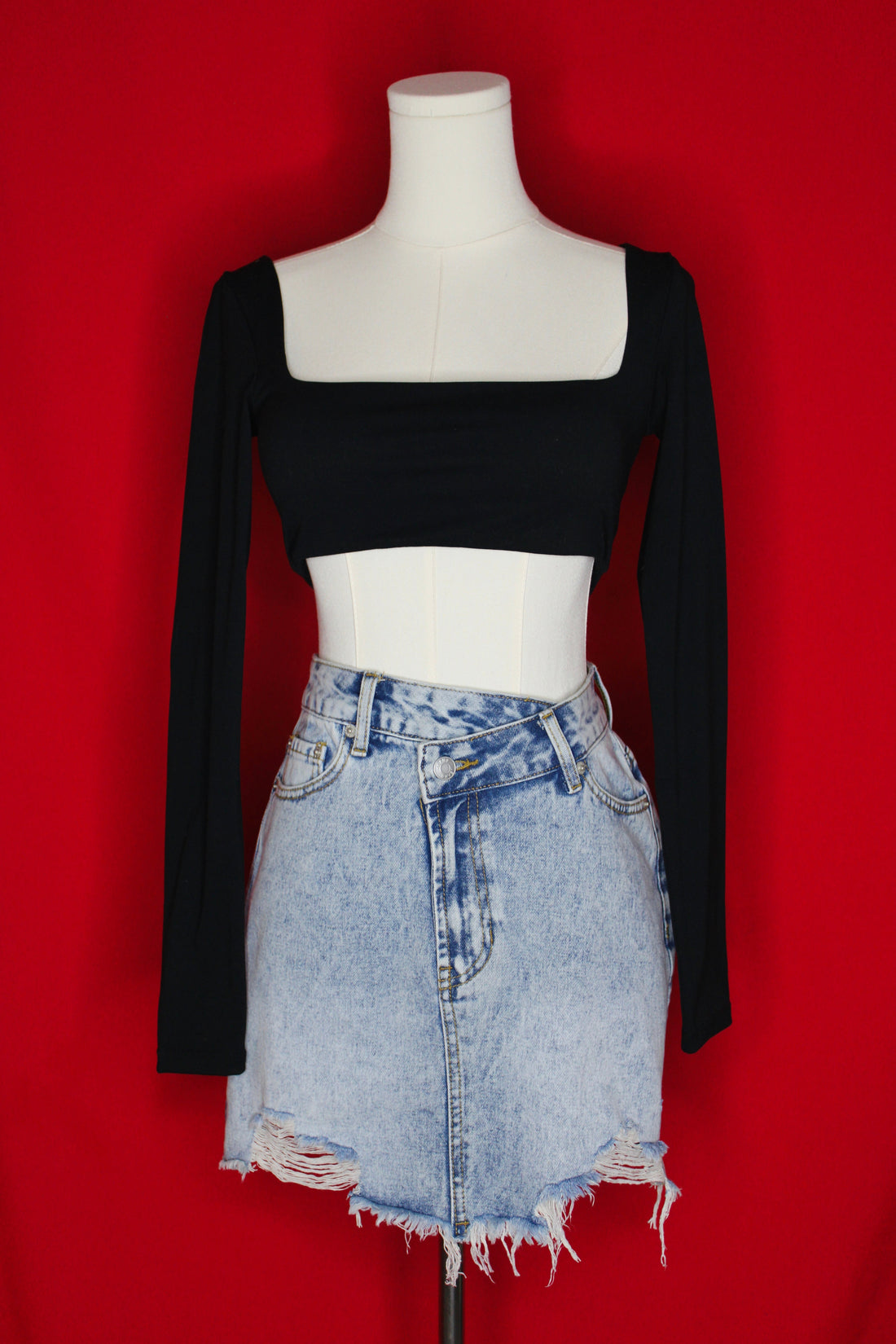 Styling Tips for Your Distressed Denim Skirt