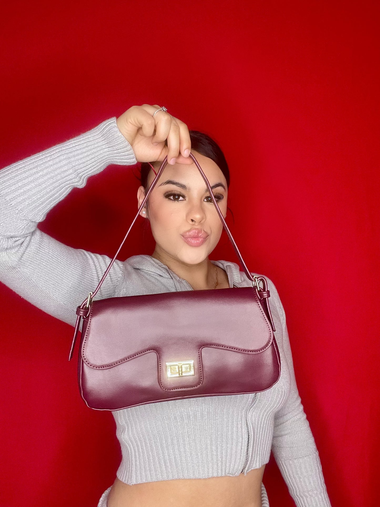 Classic Envelope Shoulder Bag