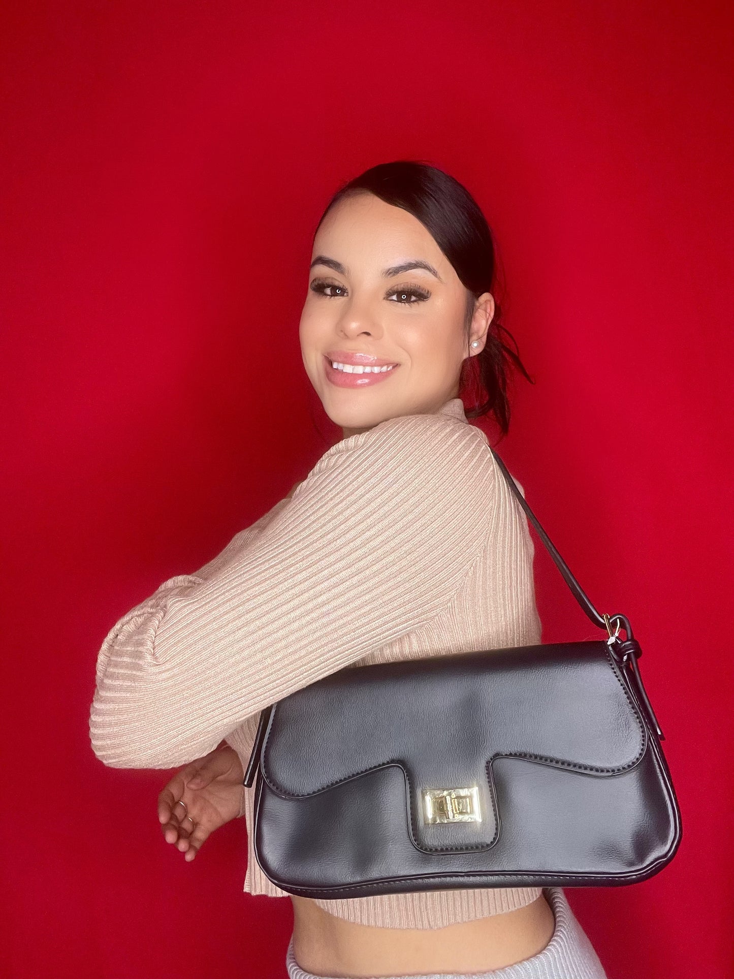 Classic Envelope Shoulder Bag